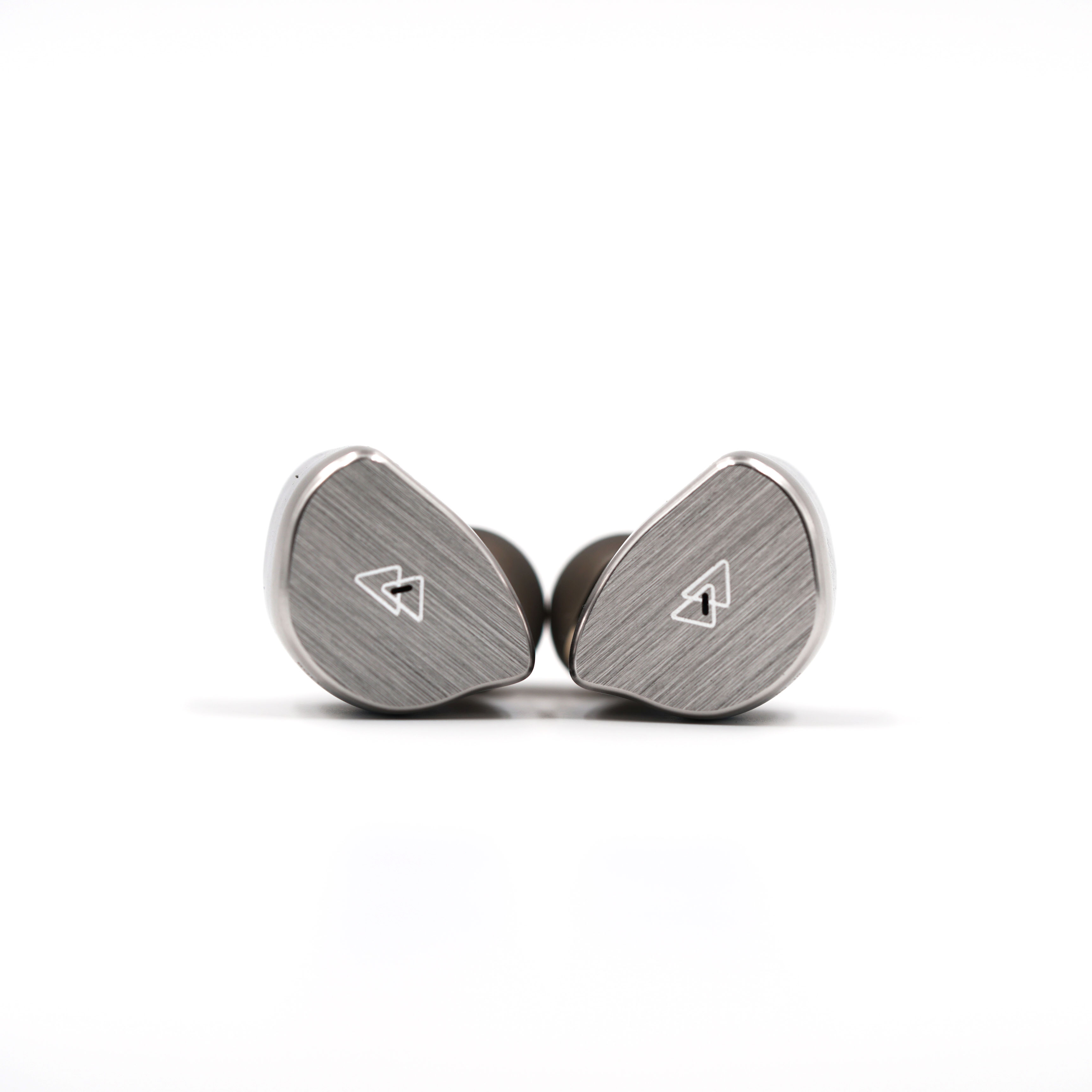 BQEYZ BQ10 12mm PET ダイナミックドライバ - Type C Wired Earphones With Mic のレビューと価格